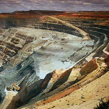 Wide angle elevated view of an open cut pit